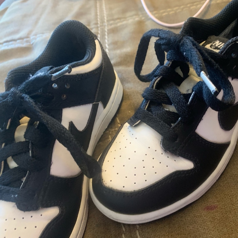 Nike Panda Dunks